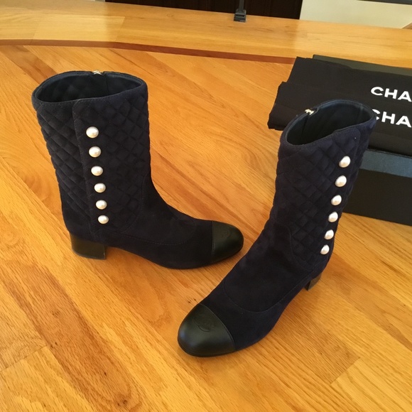 CHANEL HIGH BOOTS EXCELLENT CONDITION - Picture 3 of 7